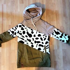 NWOT Ampersand brand, single hood, sz M